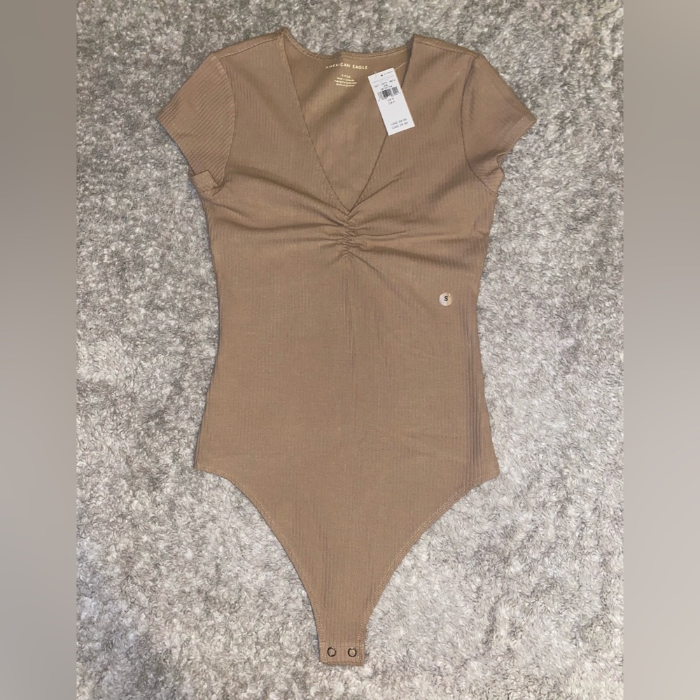 Women's AE V Neck Bodysuit- small